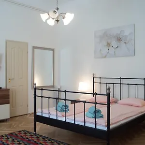 Apartamento Friendly In The Center, Budapest